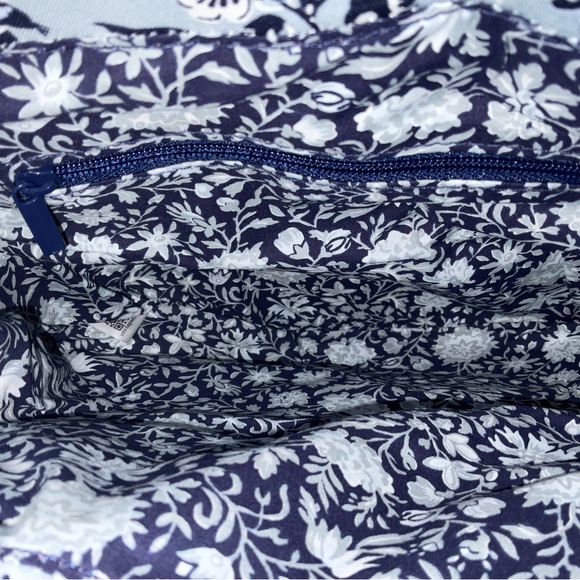Shoulder Bag, Vera Bradley Multi Compartment Shoulder Bag - Picture 4 of 11